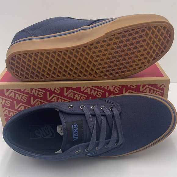 Vans WMNS Blue Canvas Sneakers with Gum Sole Vans Atwood
(12 Oz Canvas) Navy/Gum - Picture 3 of 16